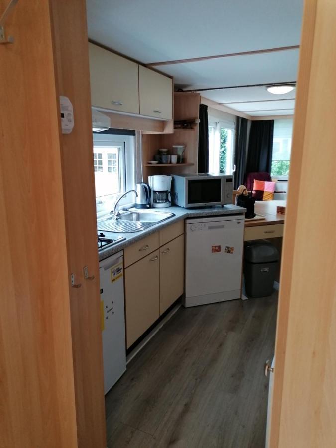 Chalet 4-6 Personen Epe F15 Van Alle Gemakken Voorzien Max Aantal Volwassen Personen Bedraagt 4 Exterior photo